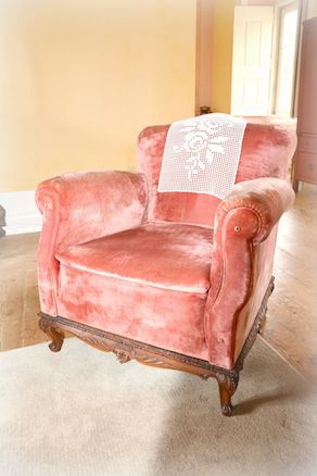 Vintage wedding chair